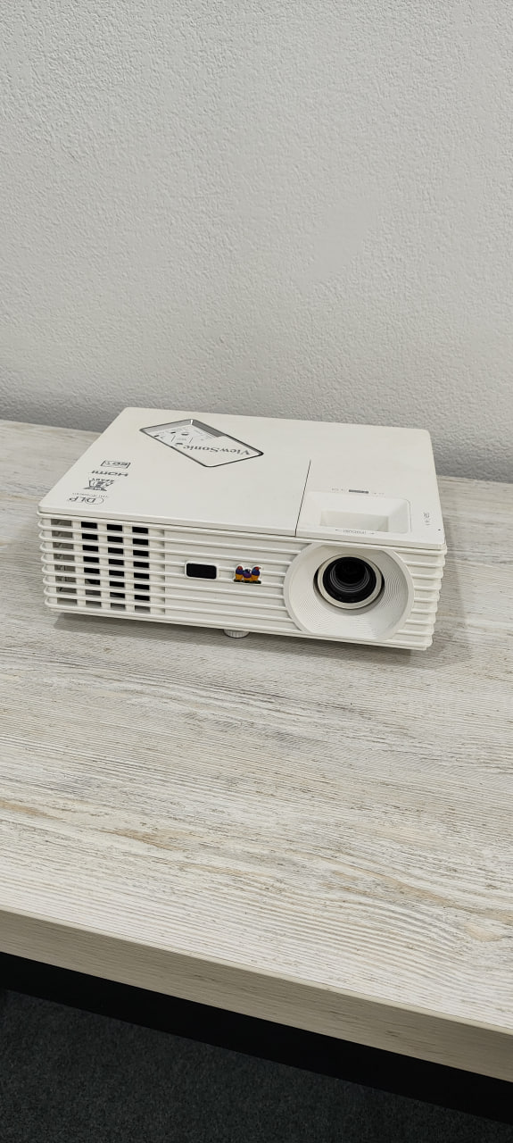 ViewSonic белый vs14930 DLP 1024×768